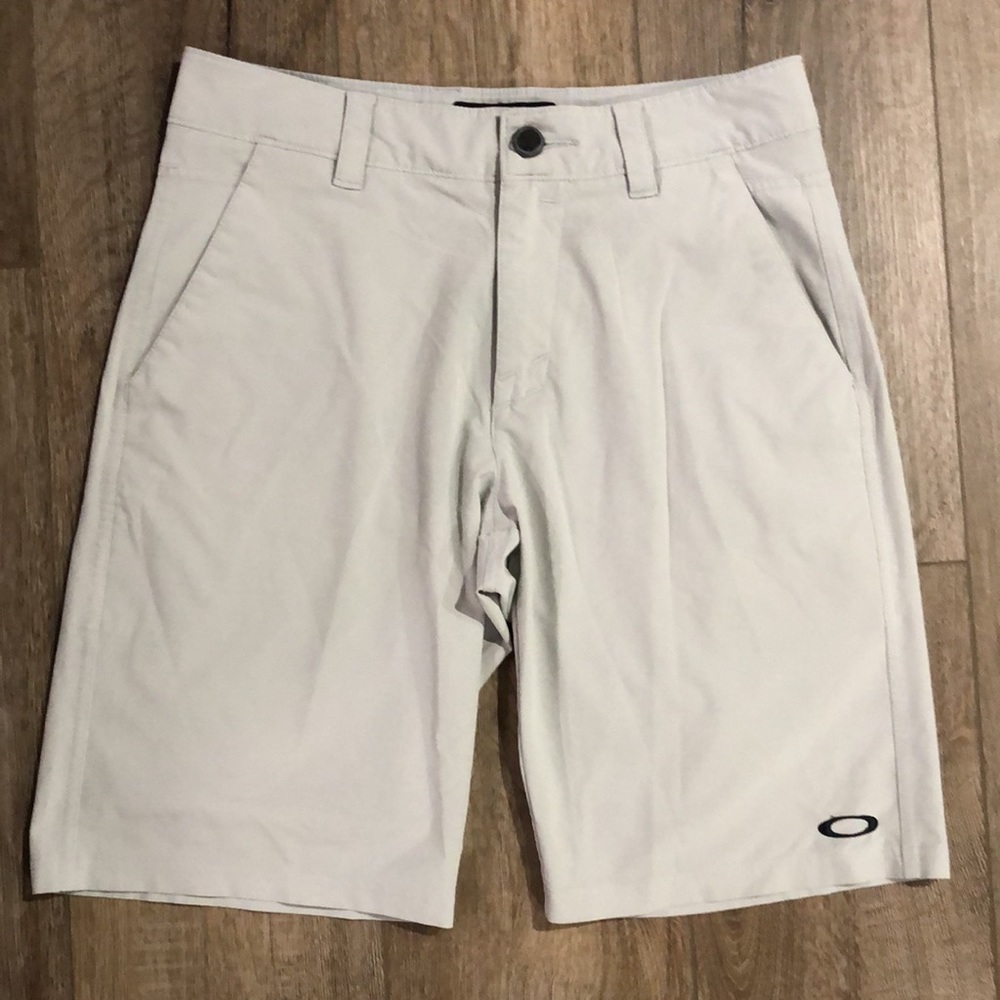 OAKLEY Regular Fit Flat Front Shorts